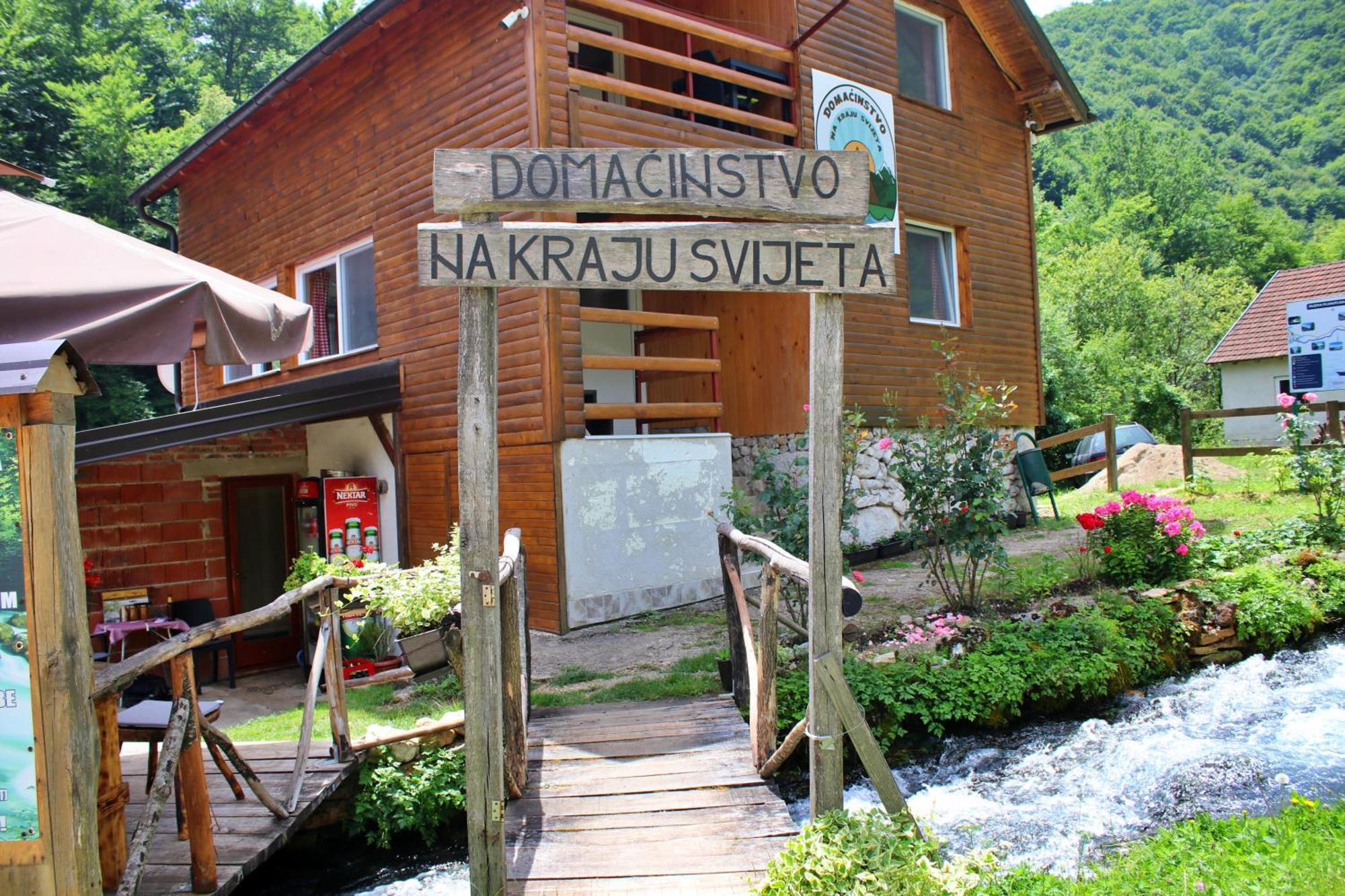 Domacinstvo Na Kraju Svijeta Vendégház Sipovo Kültér fotó